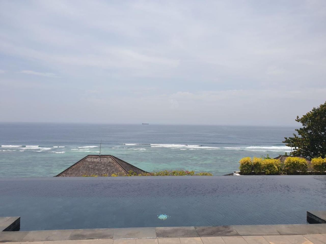 Nusa Dua Ocean View With Private Beach Exterior foto